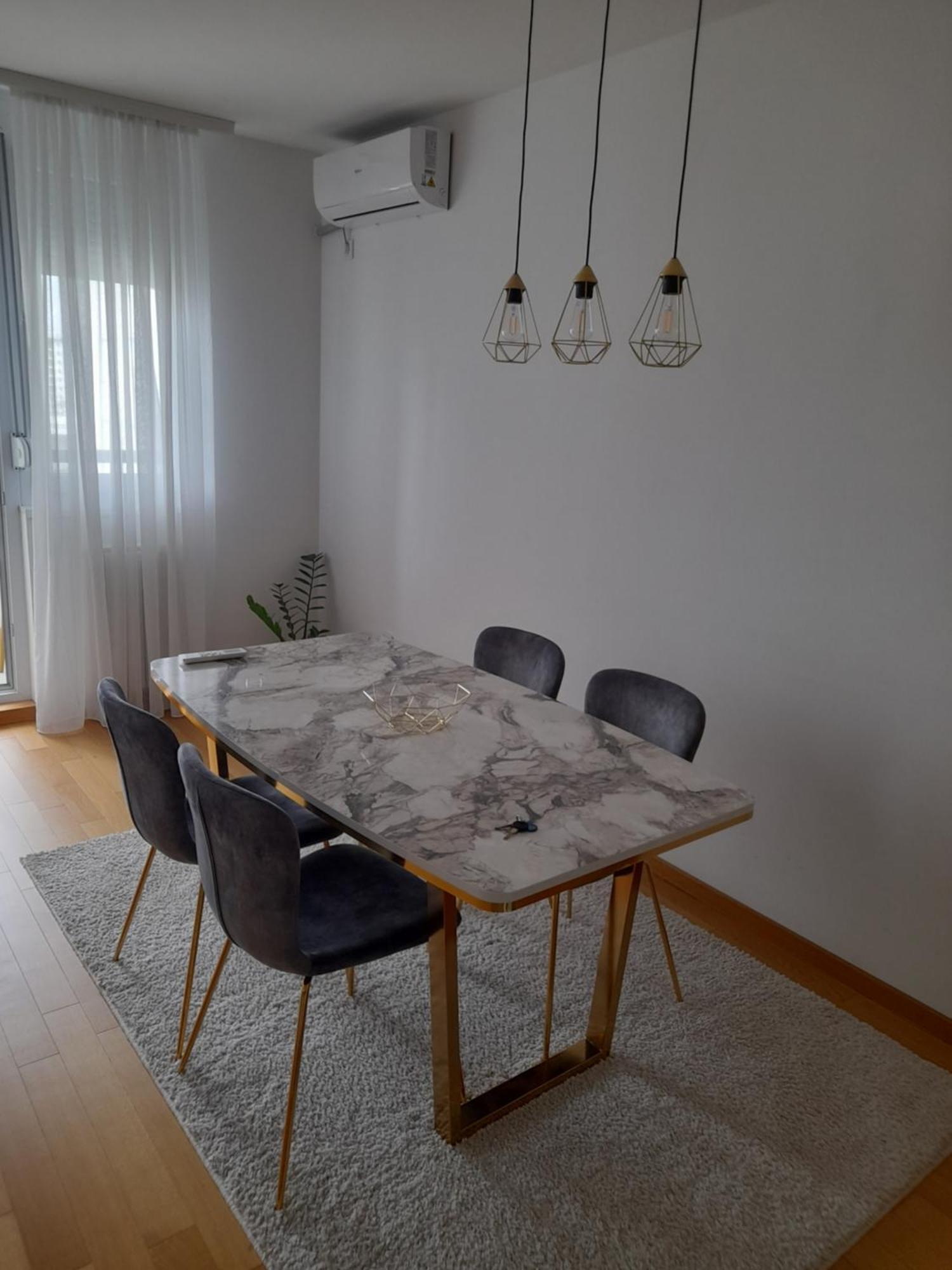 Apartman Lena บันยาลูกา ภายนอก รูปภาพ